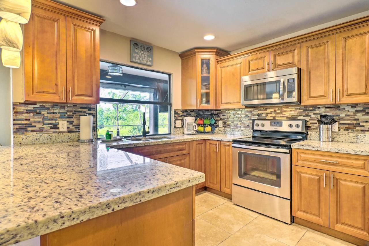 Pet-Friendly Fort Myers Home With Patio And Grill! North Fort Myers Exterior photo